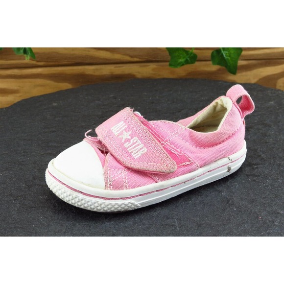Converse all star Toddler Girls 6 Medium Pink Low Top Fabric - Picture 1 of 6